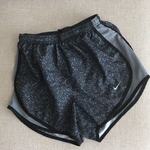 Nike Dri-Fit Tempo Shorts XS